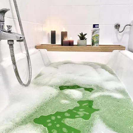 Apartment Sapphire Apartment: Free Parking + Netflix + Bathtub Essen