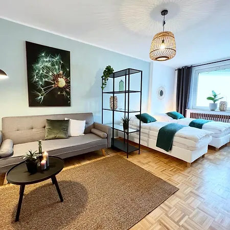 Apartment Sapphire Apartment: Free Parking + Netflix + Bathtub